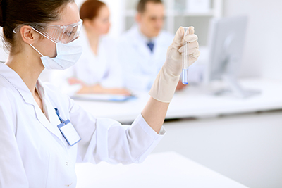 試験管を除く女性